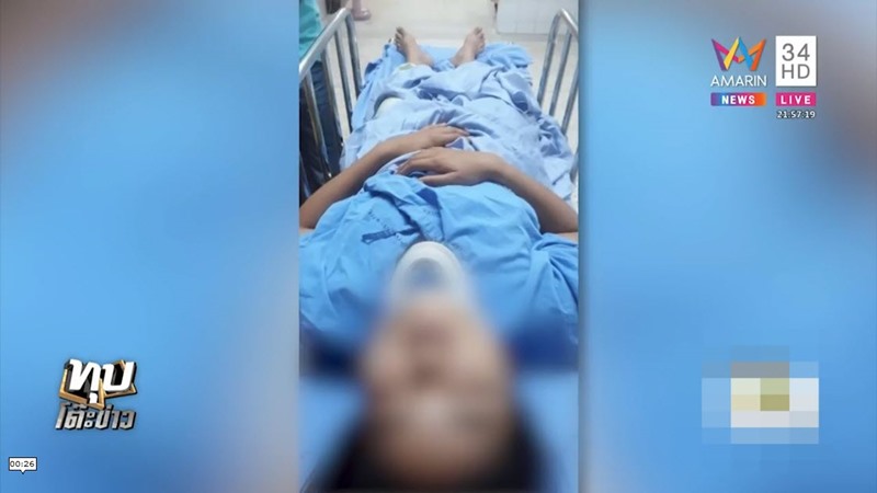 รุ่นพี่กะเทยรุมตบรุ่นน้อง