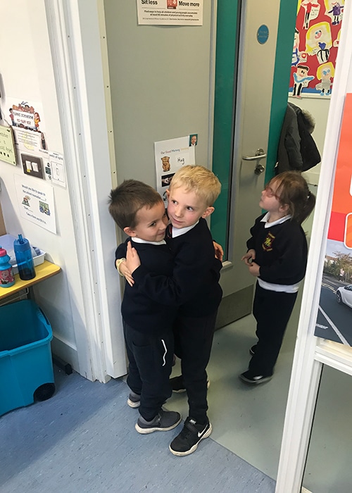 การทักทายสร้างมิตรภาพ