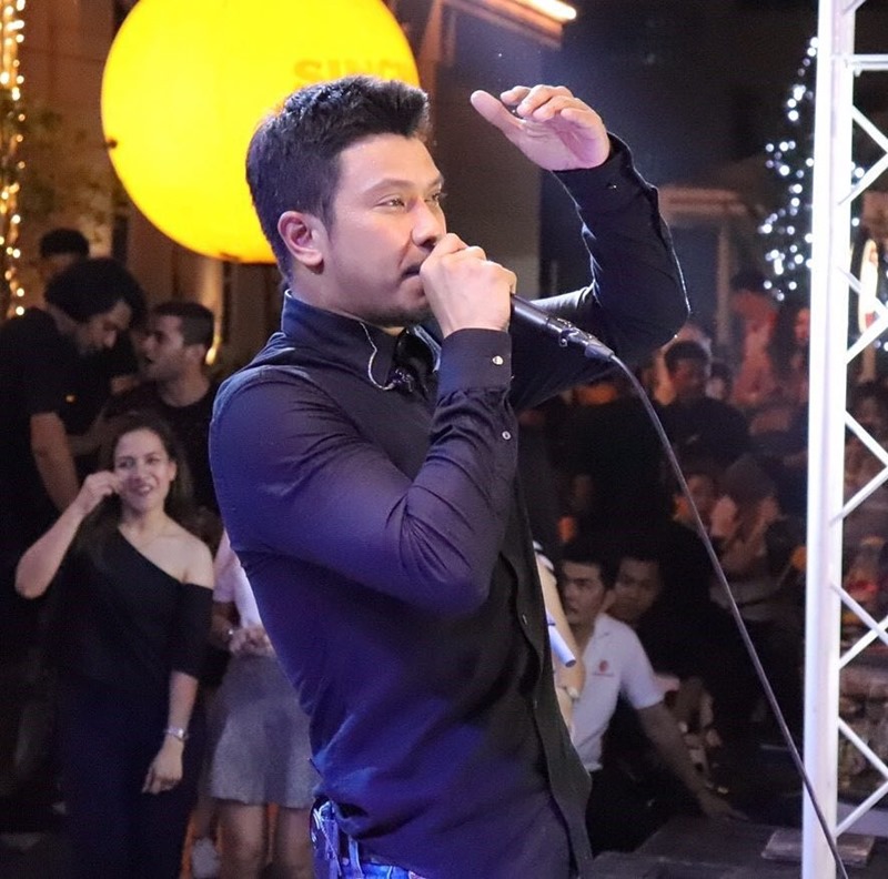 หนุ่ม กะลา