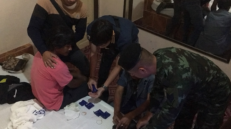 พัน เดินดง