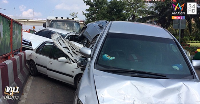 สิบล้อชนท้ายรถติดไฟแดง8คันรวด