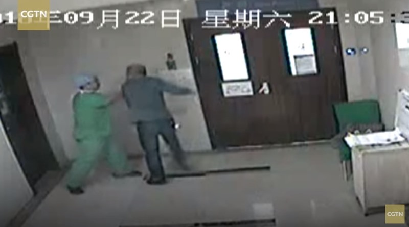 ทำร้ายหมอ