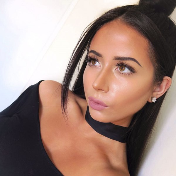 ชุดจากถุงขยะ