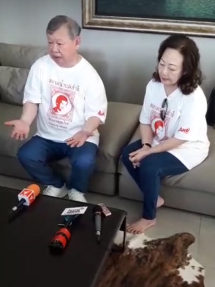 เสี่ยปรีชา เศรษฐีอุดรฯ เปิดบ้านแจกอั่งเปาตรุษจีน