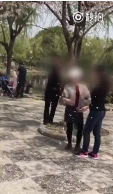 นักท่องเที่ยวจีน