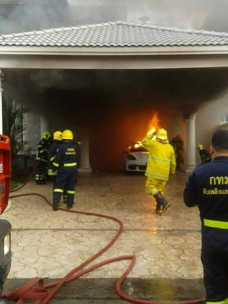 ไฟไหม้บ้านเจ้าของตราสมอ
