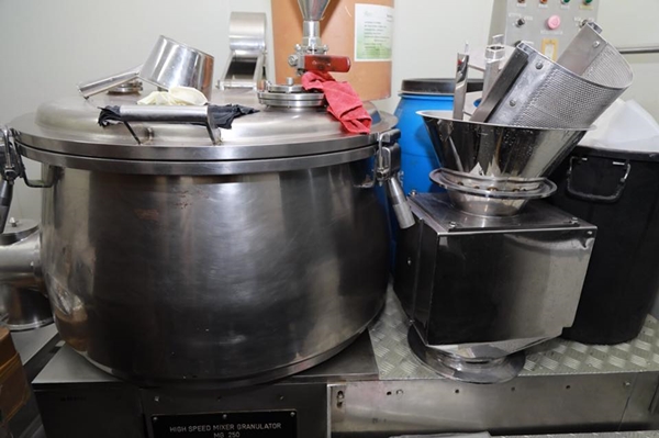 บุกค้นโรงงานผลิตสินค้า เมจิก สกิน