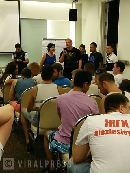 บุกจับแก๊งรัสเซีย เปิดสอนคอร์สสยิวในโรงแรงหรูพัทยา