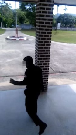 สาวอัดคลิปบุกโรงพัก โวยคดีไม่ได้รับความเป็นธรรม ซ้ำถูก ตร. ทำร้าย 