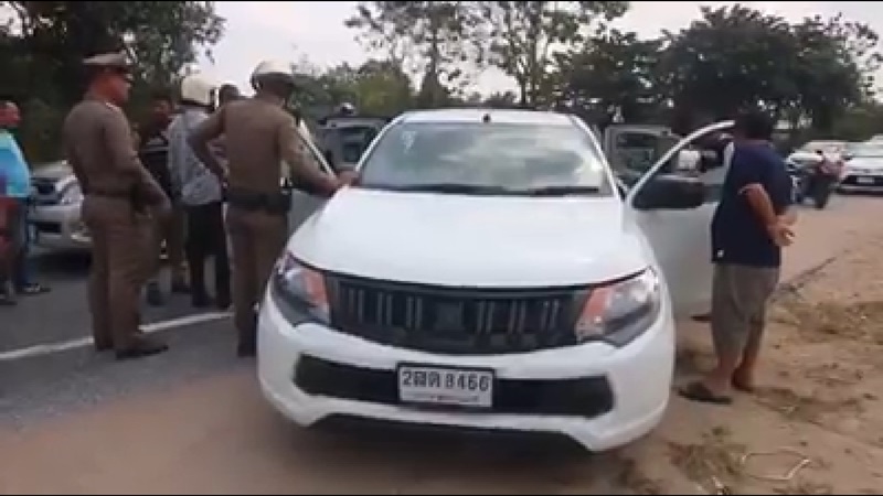 กระบะแหกด่าน