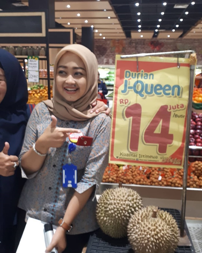 ทุเรียน j-queen ทุเรียนลูกละ 3 หมื่น