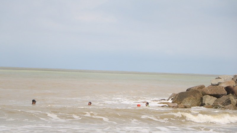 เด็กจมทะเล