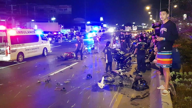 แก๊งแว้นชนสนั่น15คันรวด