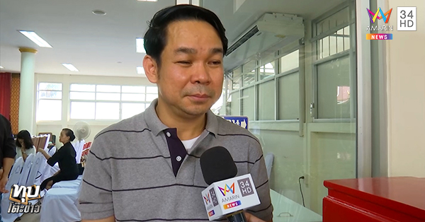 รถสปอร์ตหลุดโค้งชนกระบะ