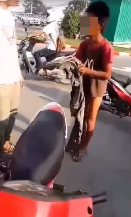 คลิปสั่งสอนเด็กขโมยรถ