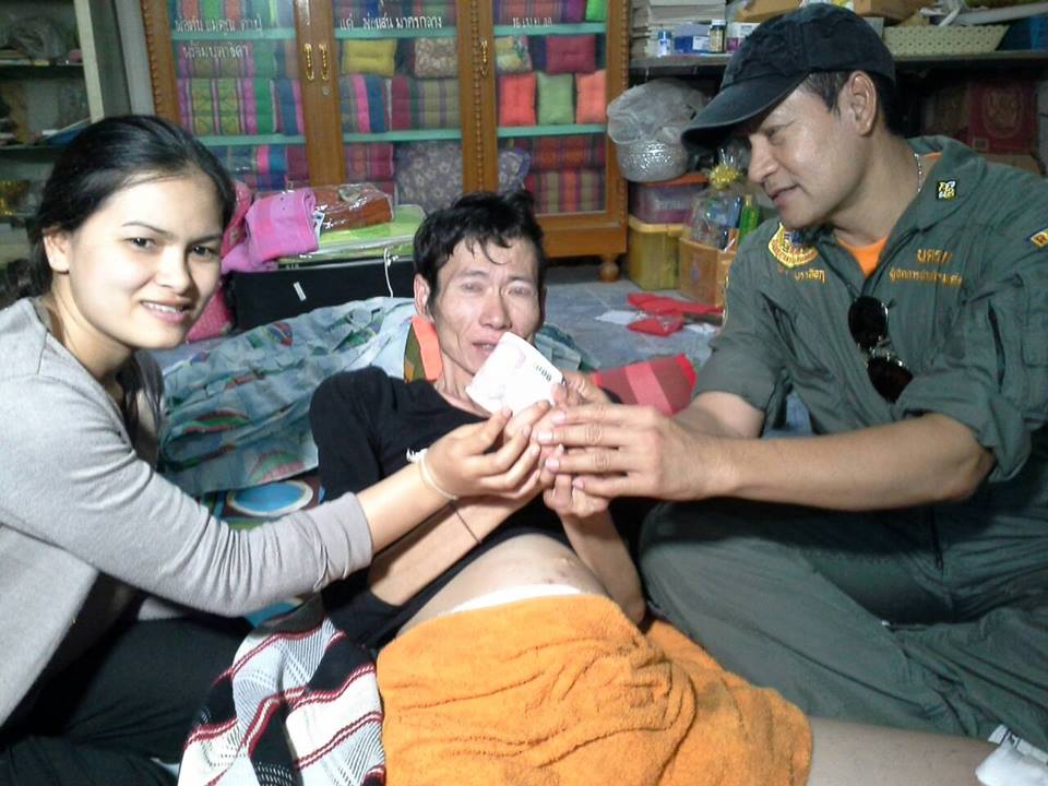 บิณฑ์ บรรลือฤทธิ์ มอบ 3 หมื่น ช่วย ศักดิ์ ภูเวียง