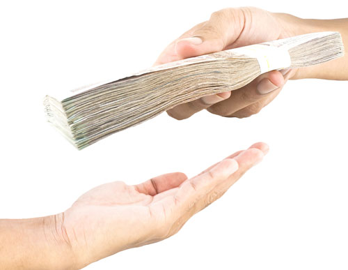 ญี่ปุ่นขู่ประจานรายชื่อบริษัทที่ไม่ขึ้นเงินเดือนแก่พนักงาน  