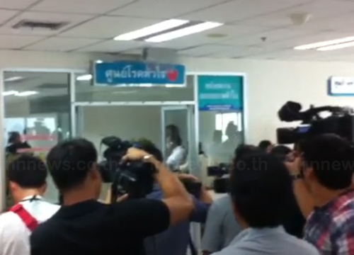 ป้าสังเวียน จุดไฟเผาตัวเอง ยังรู้สึกตัวดี แพทย์รอผ่าแผลไฟไหม้ 