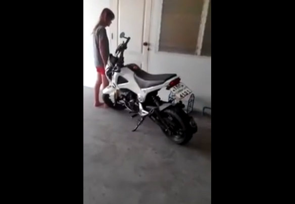  คลิปผัวนอกใจ เมียทุ่มรถ