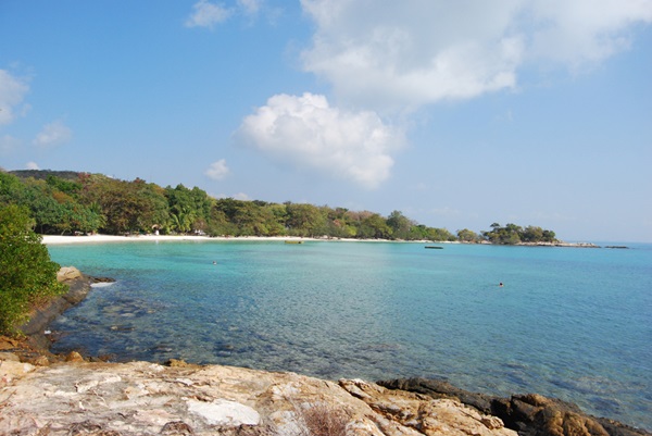 อ่าวพร้าว