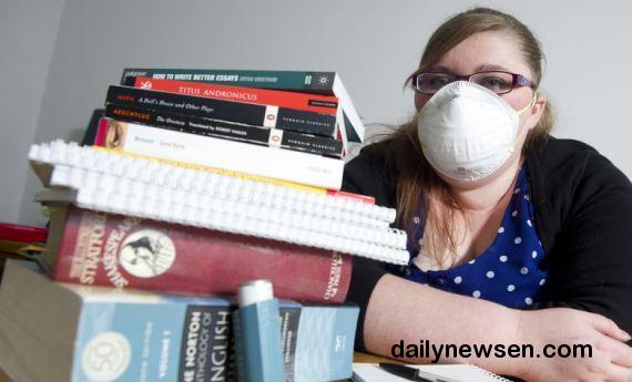 สาวอังกฤษเรียนมหาลัยไม่รอด แพ้หนังสือ-ทุกอย่างในมหาลัย