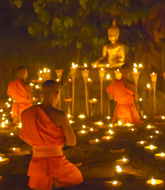 สวดมนต์ข้ามปี 2556-2557 เพื่อเสริมสิริมลคลแก่ชีวิต