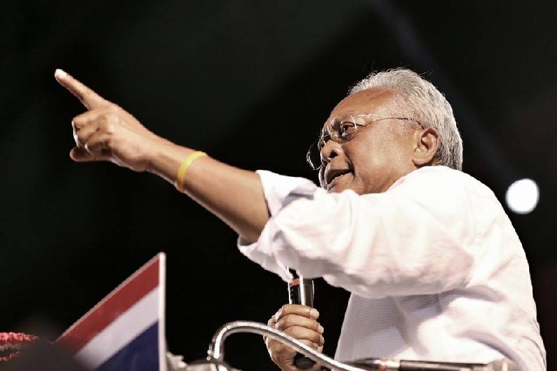 สุเทพ เทือกสุบรรณ