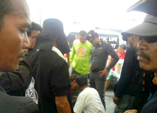 จตุพร ถูกหนุ่มมหาสารคามปาหินใส่