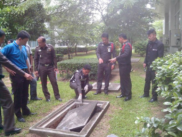 ศพหญิงปริศนาในท่อระบายน้ำ ม.เกษมบัณฑิต