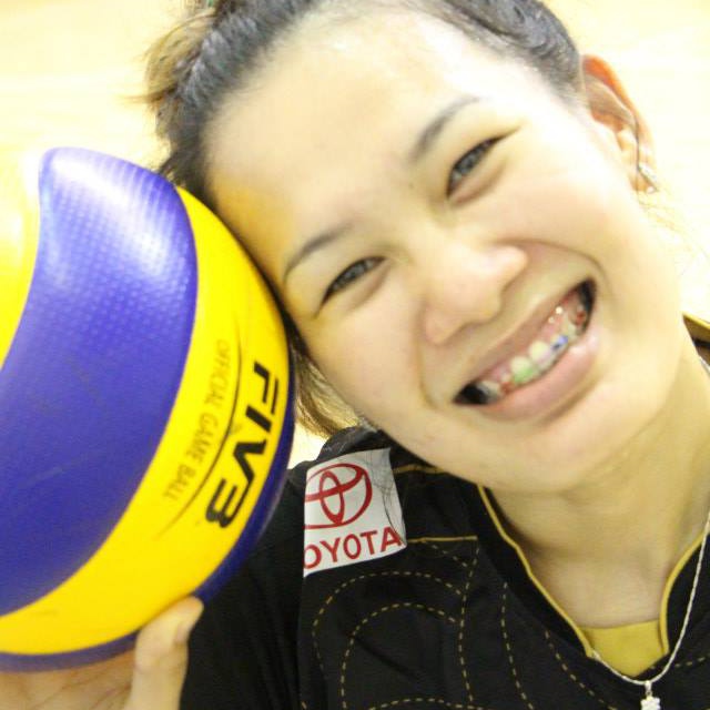 อำพร หญ้าผา