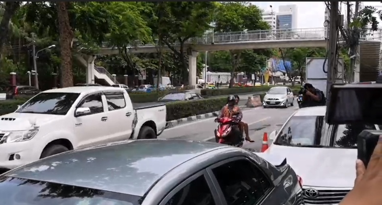 ปารีณา ไกรคุปต์