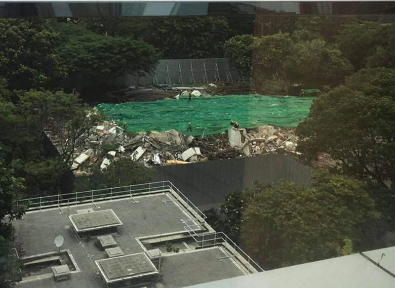 ทุบสถานทูตอังกฤษ