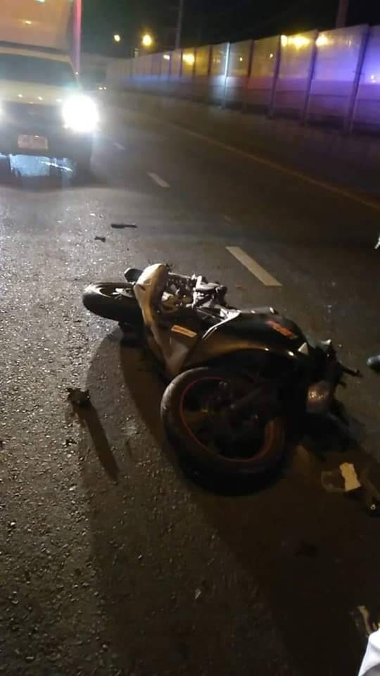 สิบล้อชนตายในวันเกิด 