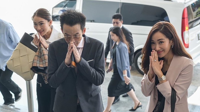 โอ๊ค พานทองแท้ ชินวัตร