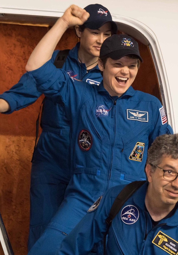 คดีอาชญากรรมนอกโลก