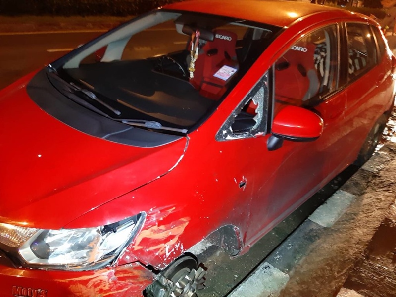 รถแหกด่าน