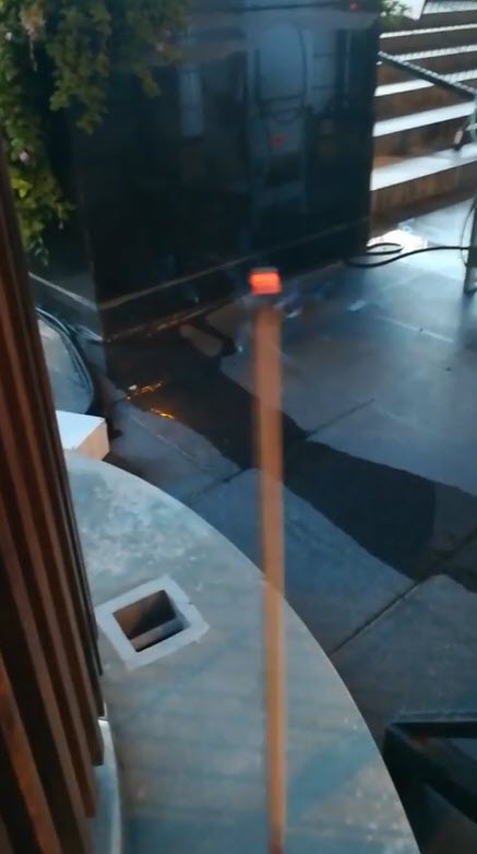 เครื่องฟอกอากาศหน้าเซ็นทรัลเวิลด์