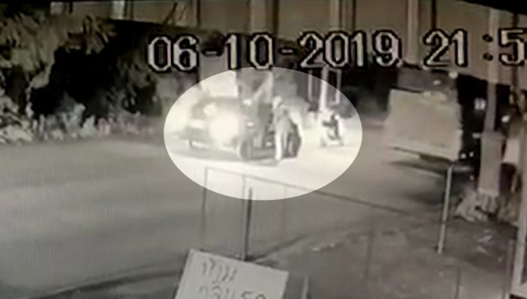  ต่อยผู้หญิง