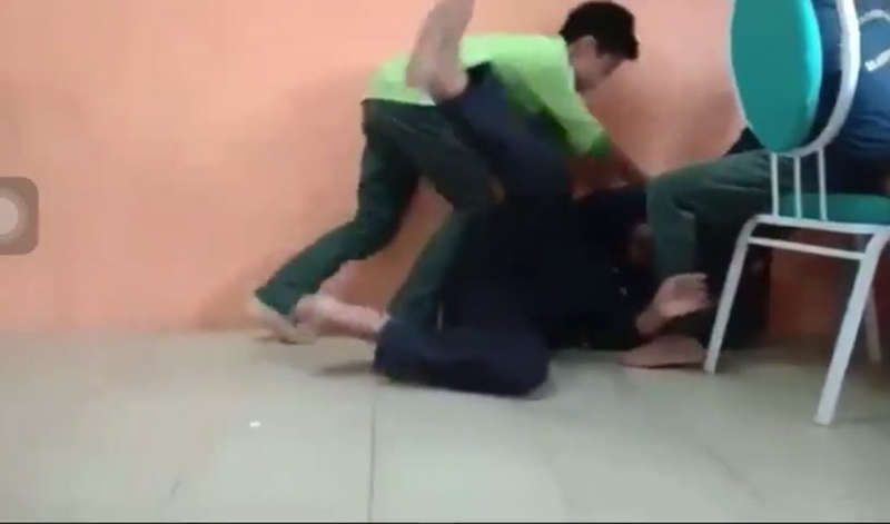 คลิปการกลั่นแกล้งในโรงเรียน