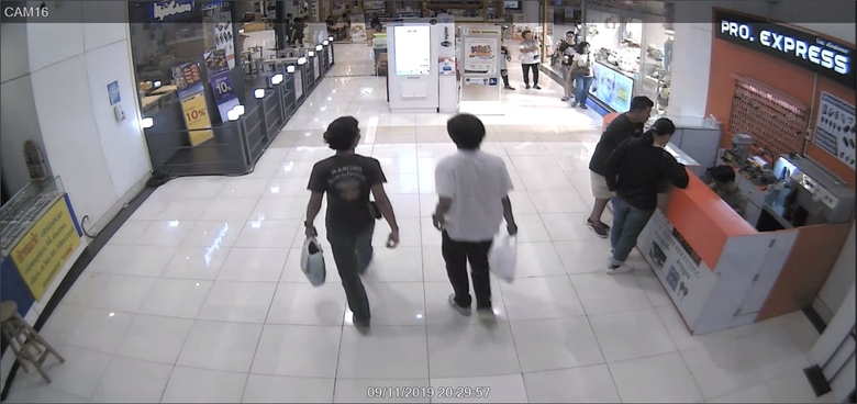 เด็กช่างชกวิศวะกลางห้าง