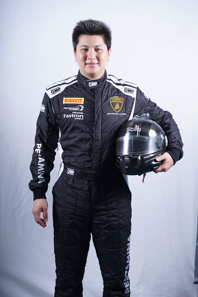 ฝน ไฮโซรังนก ซิ่งเฟอรารี่ชนแบริเออร์