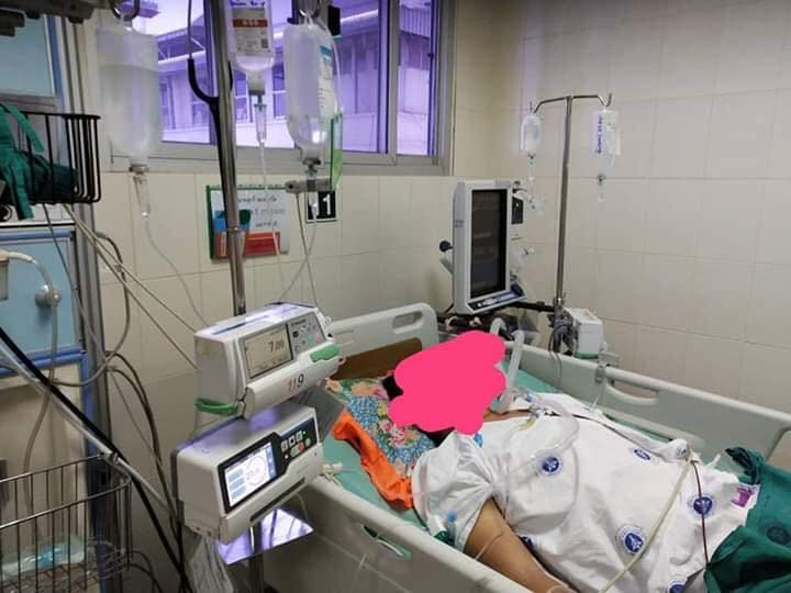 หมอช่วยคนไข้