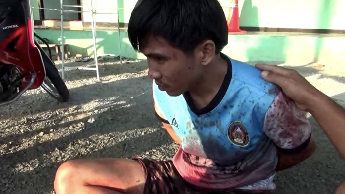 หนุ่มเมายาคว้าดาบฟันเพื่อนดับ