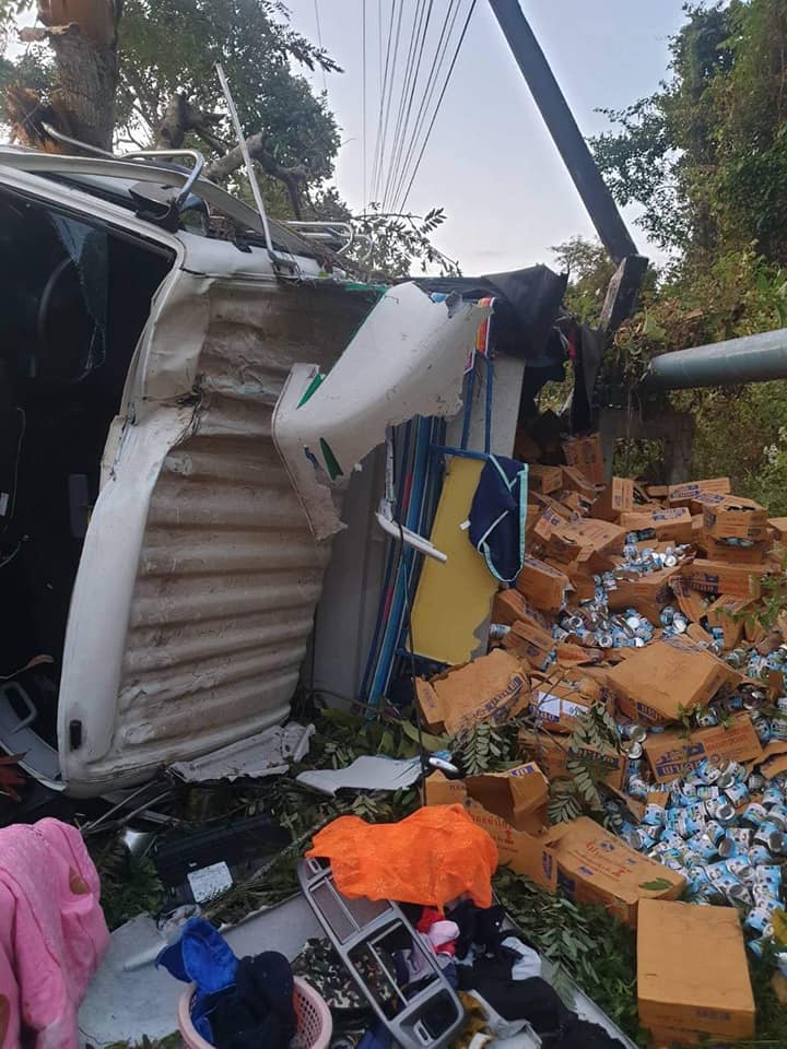 รถนมข้นหวานคว่ำ