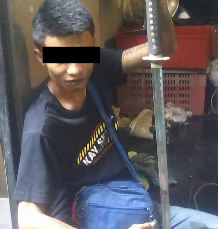 หนุ่ย หน้าลาย