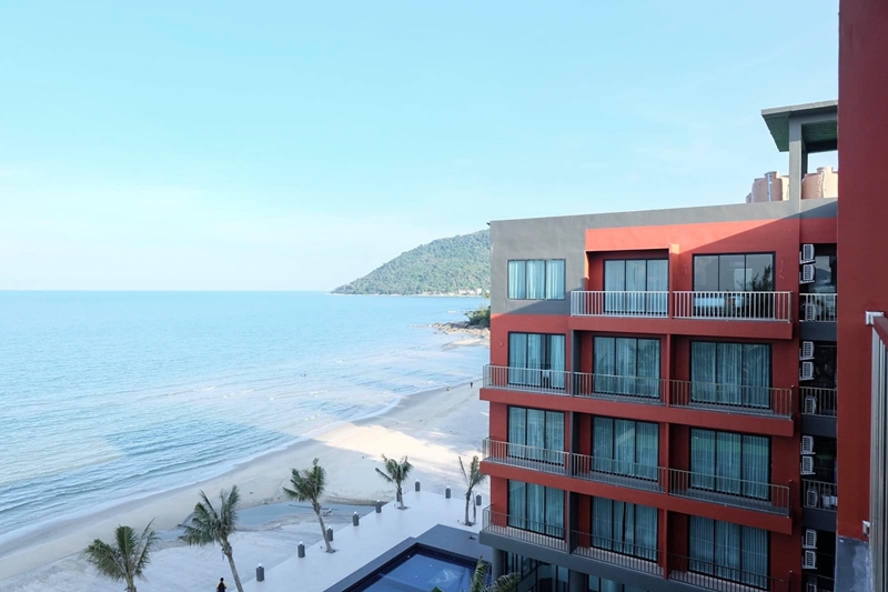 ดราม่าโรงแรมลวกผักจานละ 100 