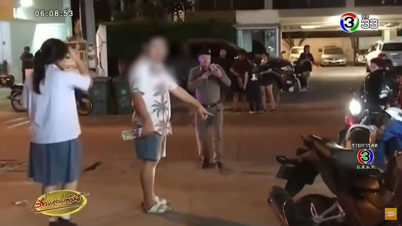 ฟอร์จูนเนอร์ ชน นศ. ดับคาร้านข้าวไข่เจียว