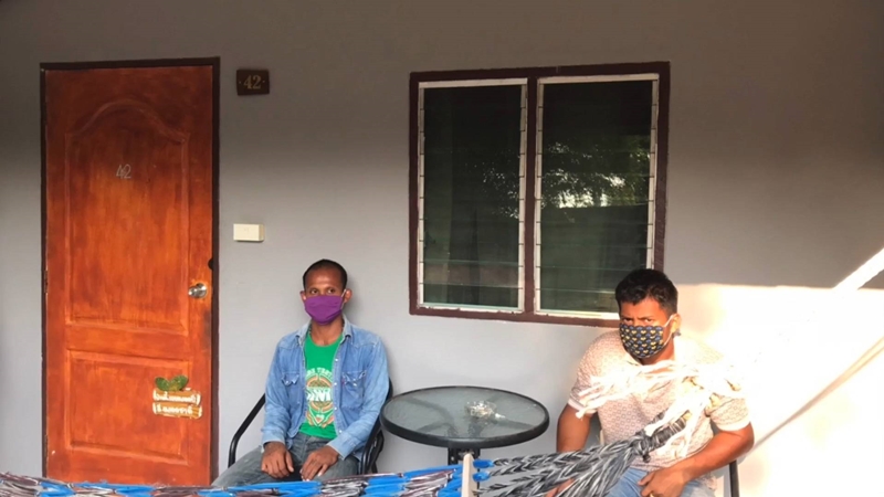 ข่มขืนชาวต่างชาติ