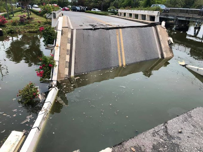 สะพานข้ามคลอง ย่านพระราม 2 ขาด 