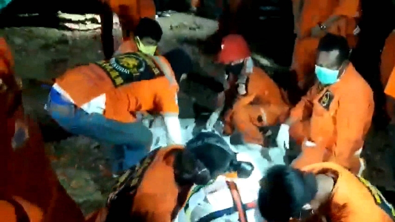 เสือทับลานกัดคน